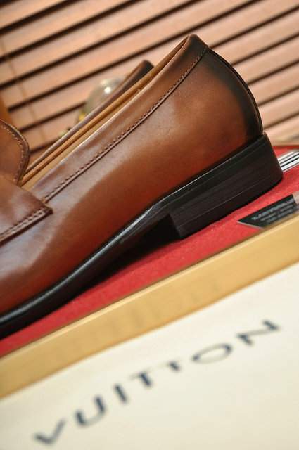 Picture of Louis Vuitton Shoes _SKU22516087SZ38-4413731